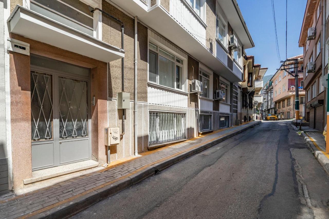 Spacious Apartment In The Historical Center Of Bursa Exterior photo